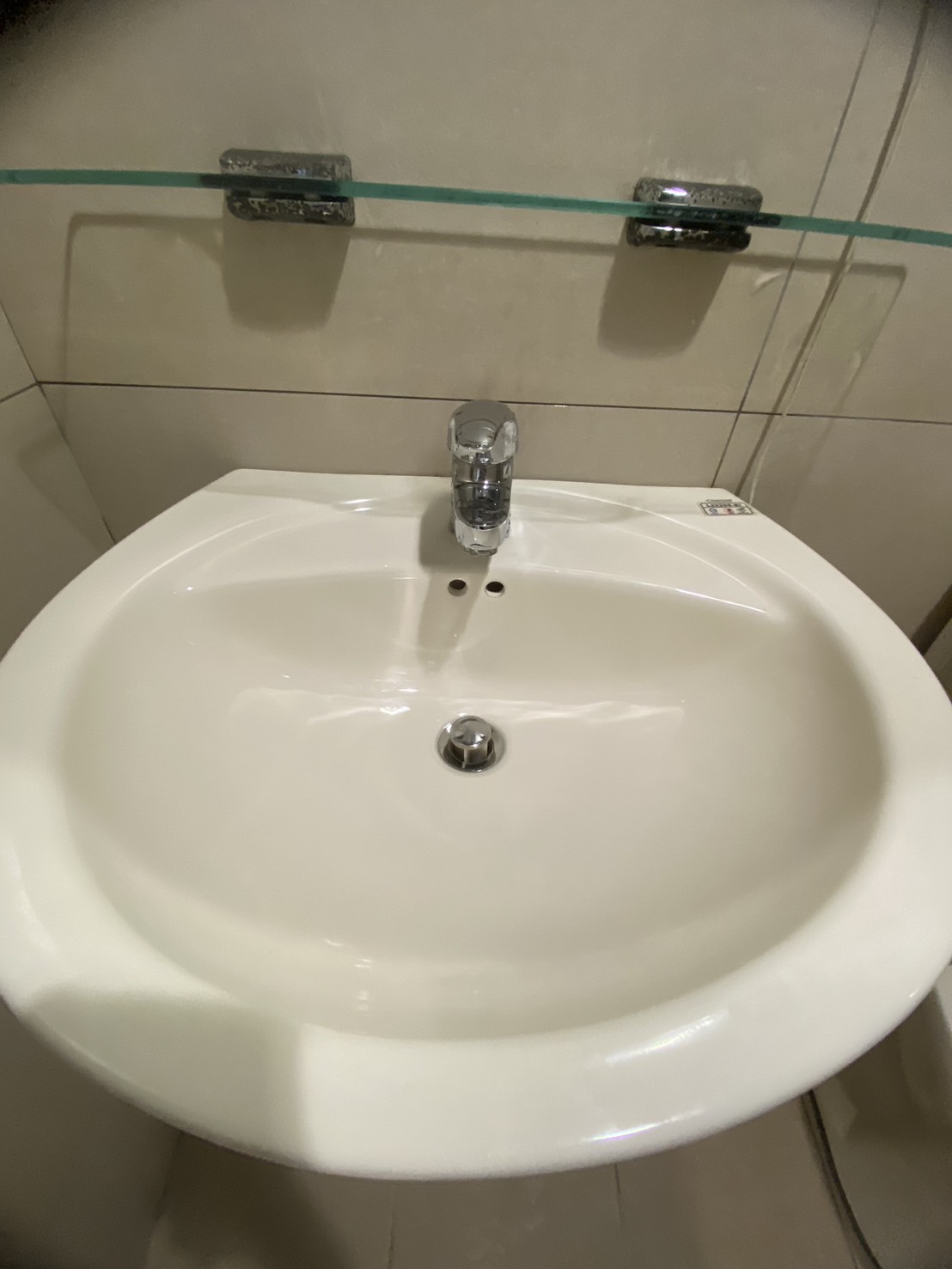 洗手台成陳年汙垢清除